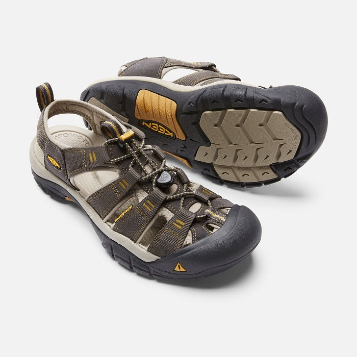 1008399 Keen Men's Newport  H2 Raven/Aluminum