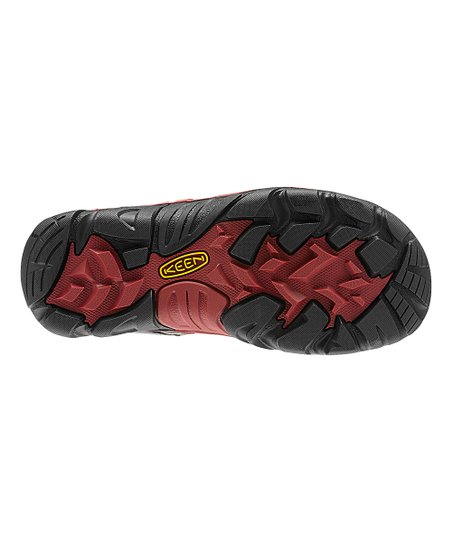 1011557 Keen Women's Durand Low Magnet/Red